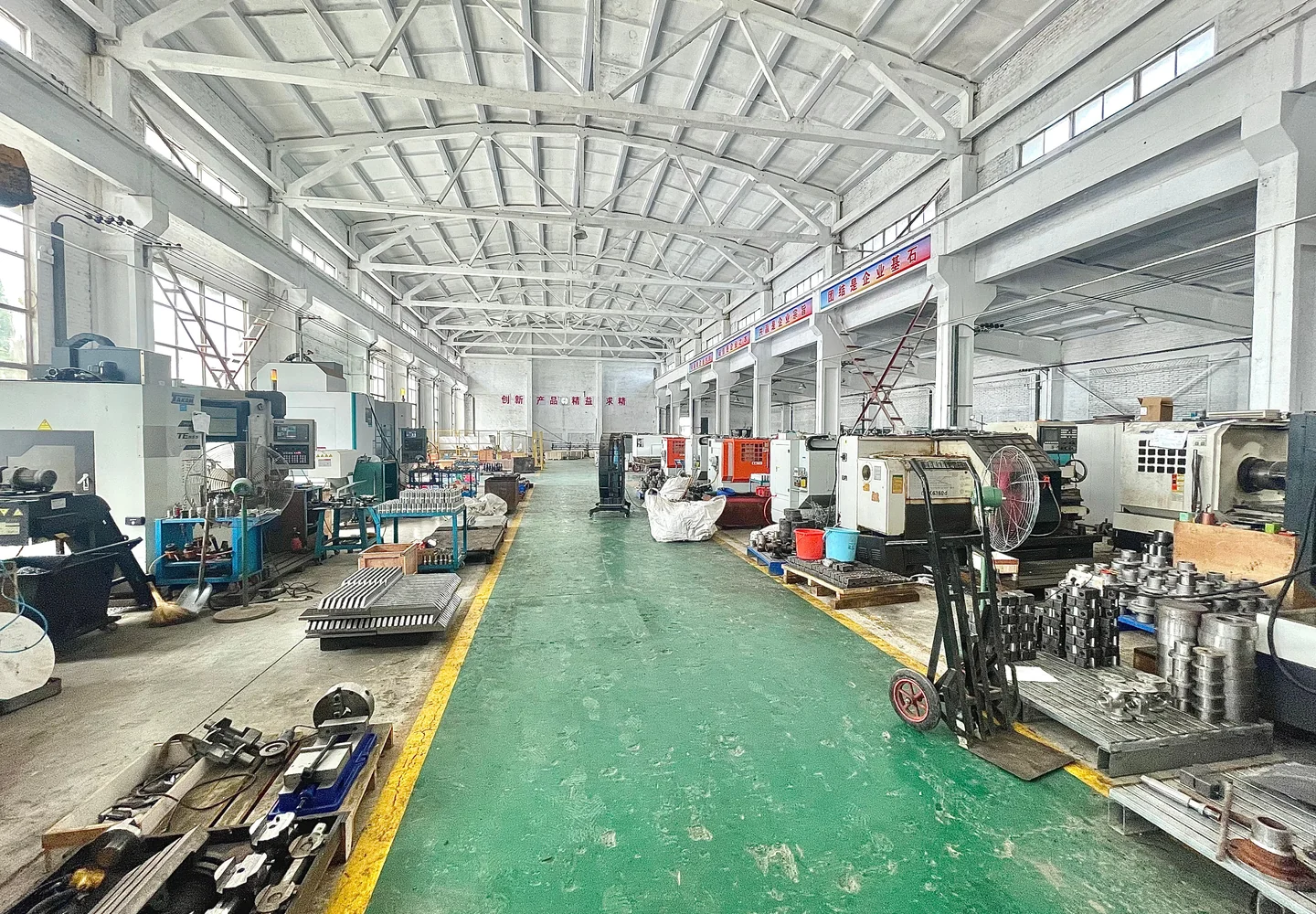YUXIN oilfield equipment parts factory floor