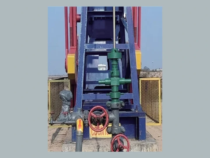 Self-Aligning Self-Lubricating Leak-Proof Polished Rod Stuffing Box